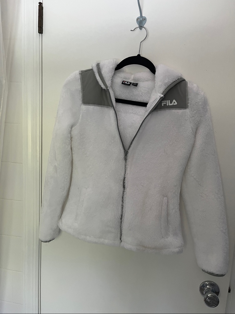 Snow White FILA Sport Zipper Hooded jacket